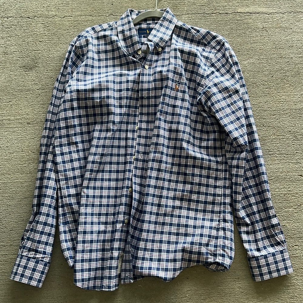 Medium Ralph Lauren shirt